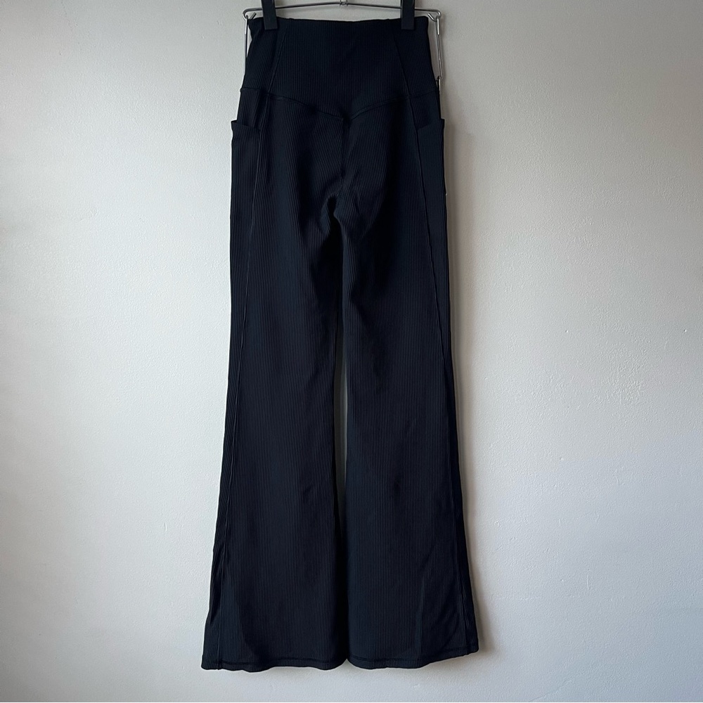 ATHLETA Salutation Stash Rib Flare Leggings - Picture 4 of 12